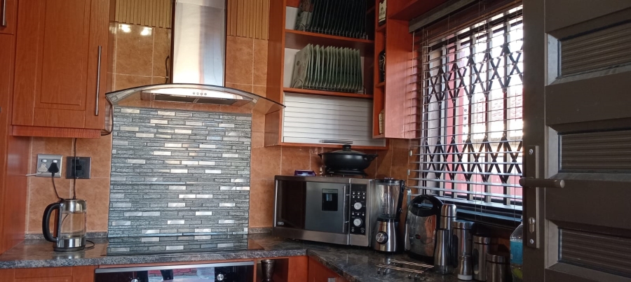 5 Bedroom Property for Sale in Mdantsane Nu 17 Eastern Cape